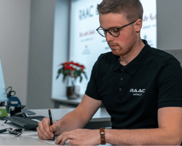 RAAC_avtomobili-RAAC_Radlje-Grafika_3